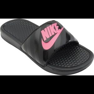Women's Nike Benassi Slide