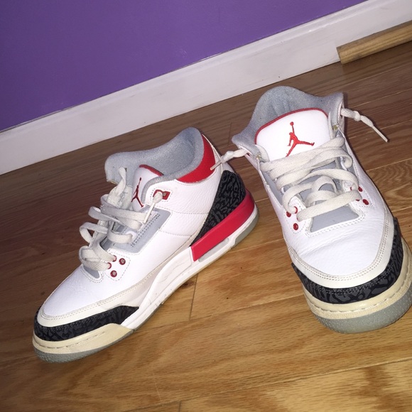 Fire red 3s