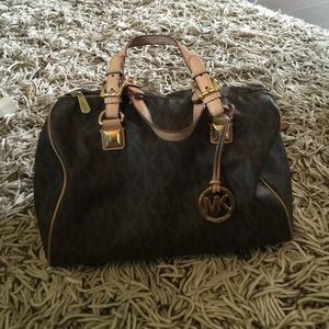 Michael Kors purse