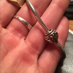Xo pandora charm