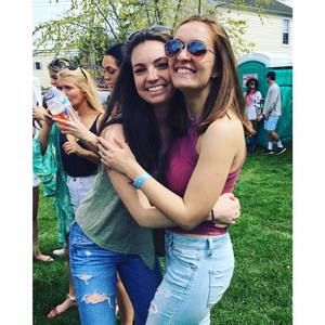 Meet your Posher, Lauren