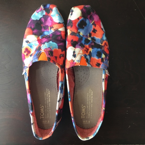 TOMS limited edition