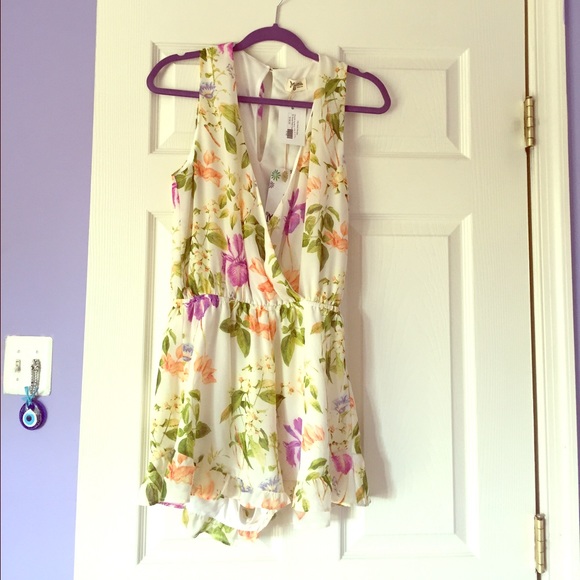 ❌SOLD❌ Show Me Your Mumu riri romper