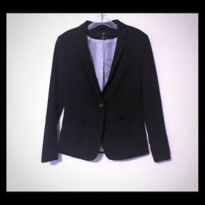 H & M - Stylish black blazer Sz 8.