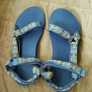 Tevas