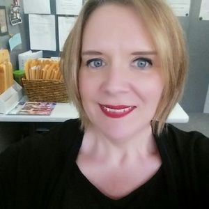 Meet your Posher, Lesli