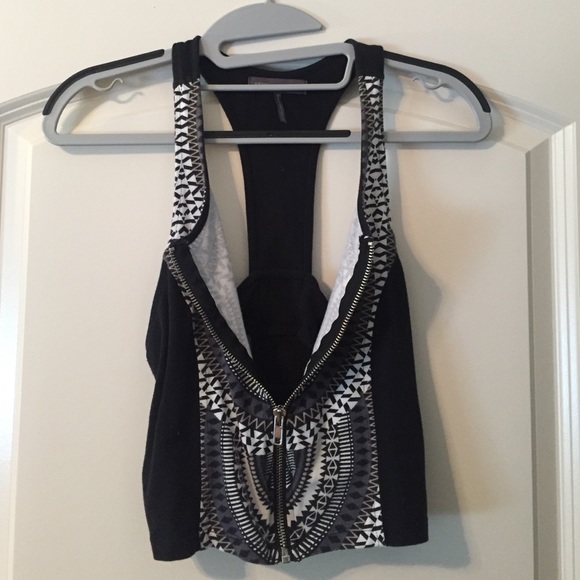 Kendall and Kylie Crop Top With Cutouts Size S - Picture 3 of 3