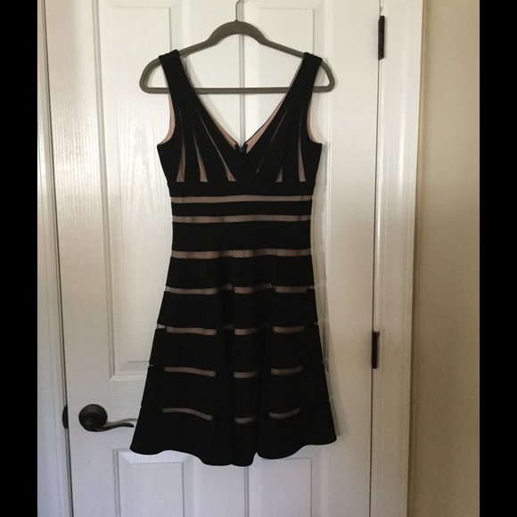 JS Collections Dress - Picture 2 of 3