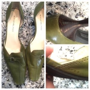 cute green, olive colored, heels, 8.