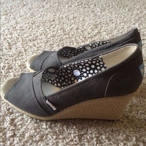 Toms wedges