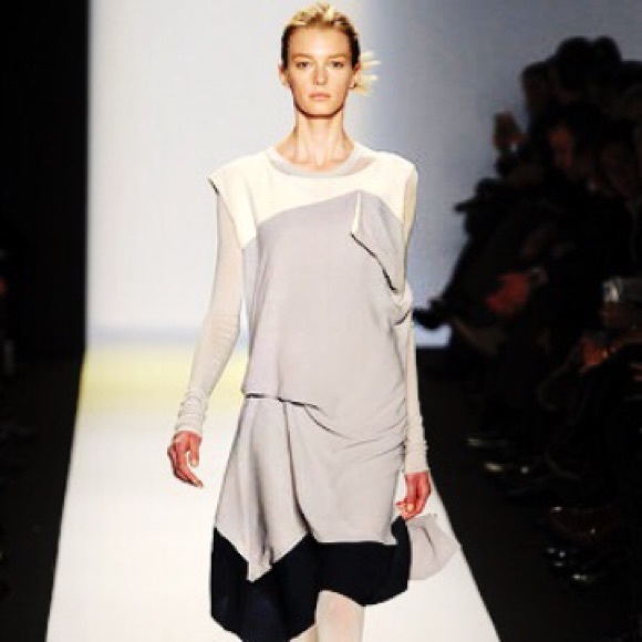 BCBGMaxAxazria RUNWAY Dress