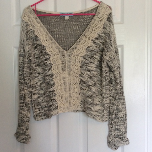 Francesca's cropped sweater