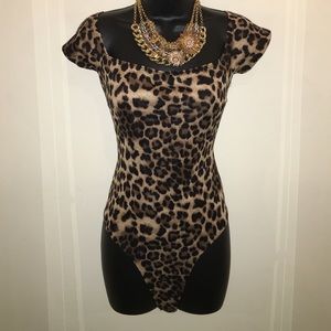 UK2LA LEOPARD PRINT OFF SHOULDER BODYSUIT NEW LGE