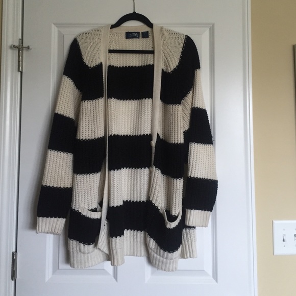 Oversized Cream and Black Sweater!!!