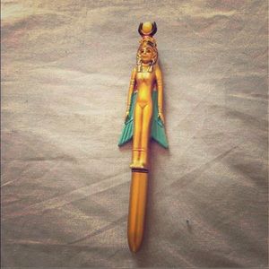 Gold pharaoh pen