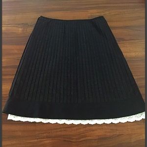 Ann Taylor women's black skirt size 8