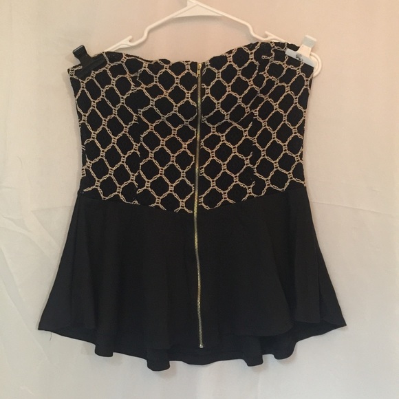 Plus Size Strapless Peplum Top
