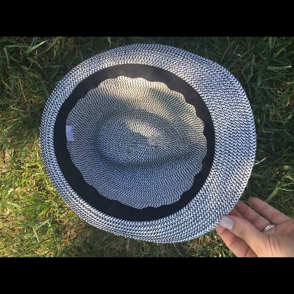 Grey Hat - Picture 3 of 3