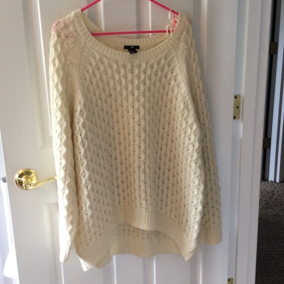 Oversized H&M sweater in cream