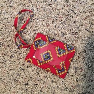 🎉Sale🎉Vera Bradley Luggage Tag in Villa Red