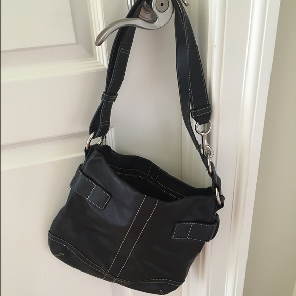 Black coach shoulder bag - Picture 2 of 4