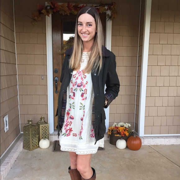 Meet your Posher! - Picture 4 of 6