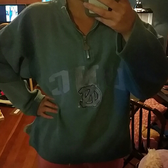 UNC sweatshirt!
