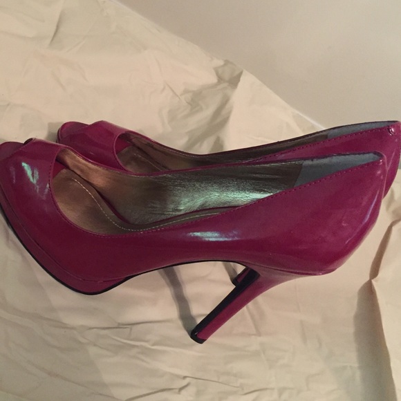 Cute peep toe heel - Picture 4 of 4
