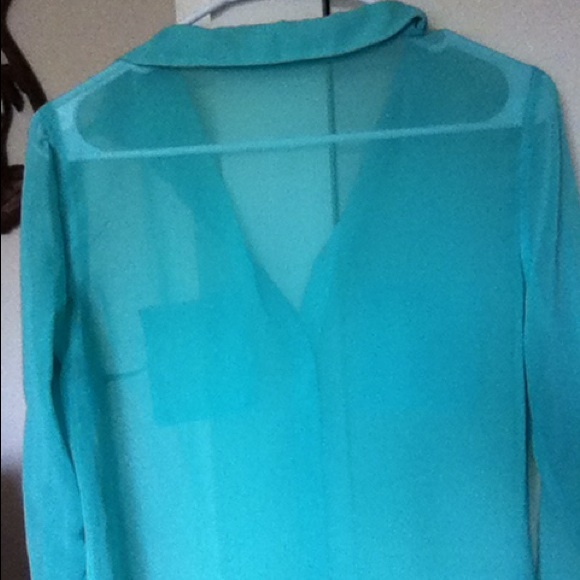 GARAGE Blouse - Picture 2 of 4
