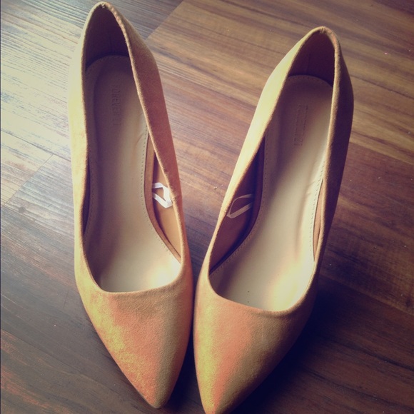 Nude business heels