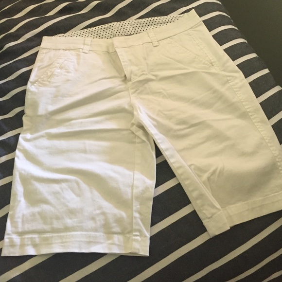 White Bermuda shorts