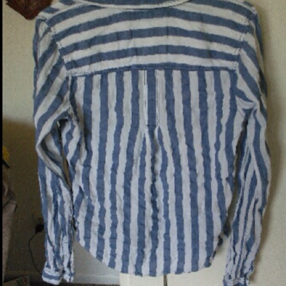 Striped Hollister Button Down - Picture 3 of 4