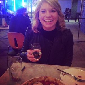 Meet your Posher, Amie