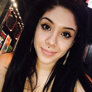 Meet your Posher, Marisela