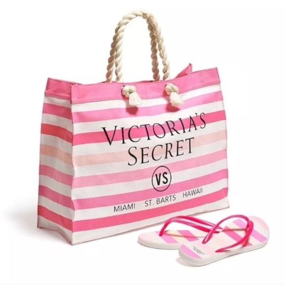 PINK Victoria's Secret Handbags - 🚨FLASH SALE🚨Victoria's Secret tote n flip flops