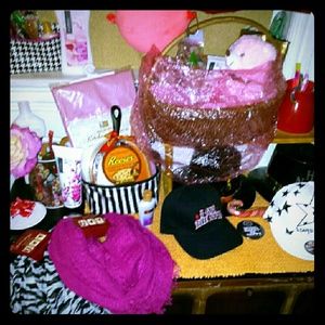 Free items or price drop in bundles