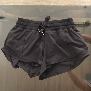 Lululemon Hotty Hot Short