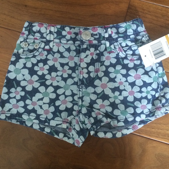 Little girls shorts