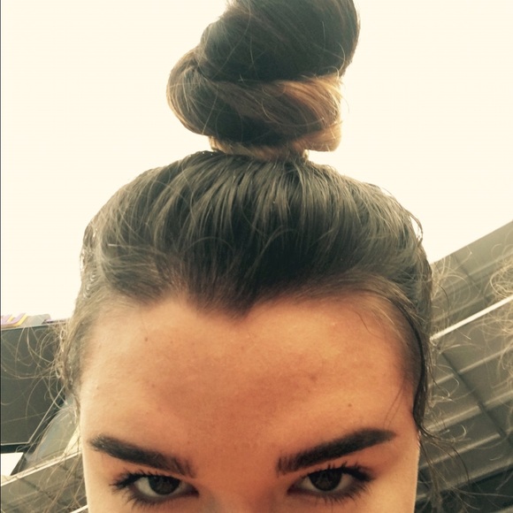 Meet your Posher, Nicole - Picture 1 of 1