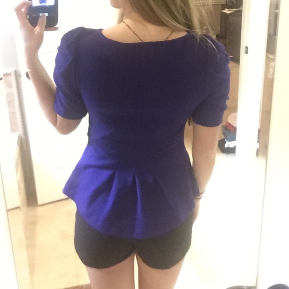 Top - Picture 2 of 4