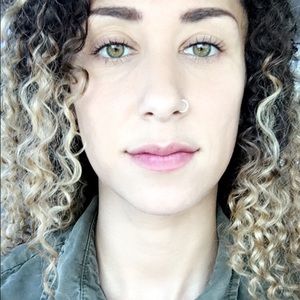 Meet your Posher, Rocio
