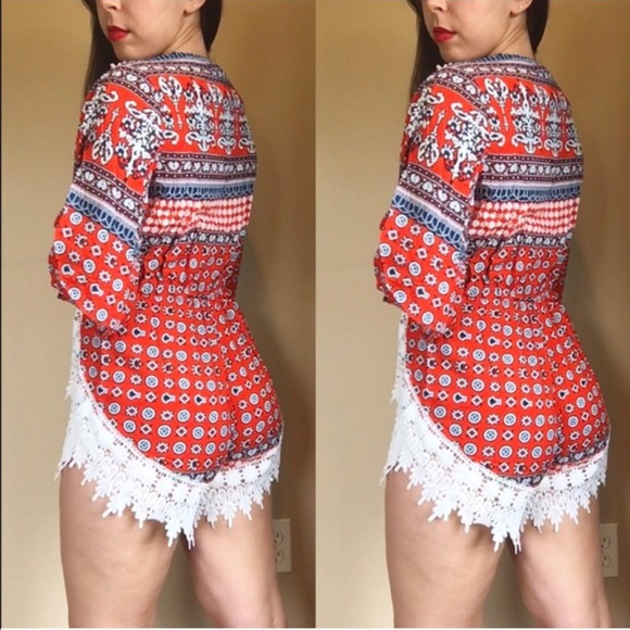 •SALE• Last 1 || Lace Detail Romper - Picture 3 of 3