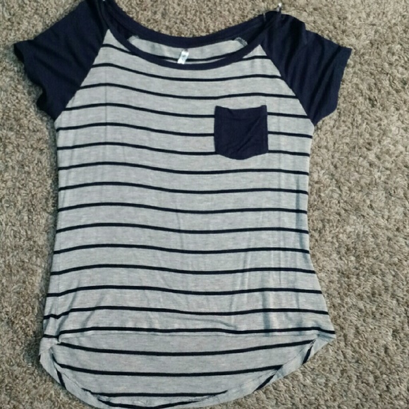 NWOT Splash Striped Pocket Tee - Picture 2 of 4