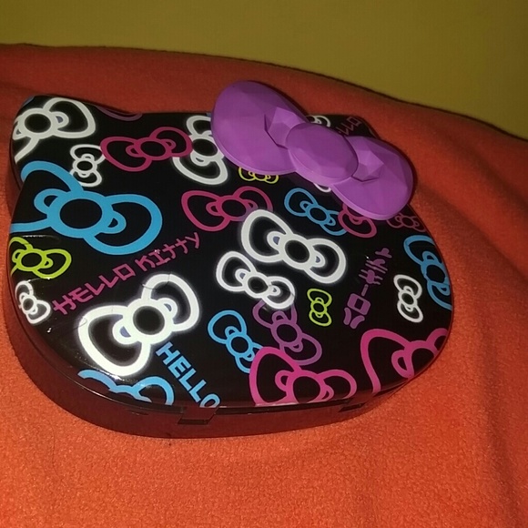 Hello kitty palette