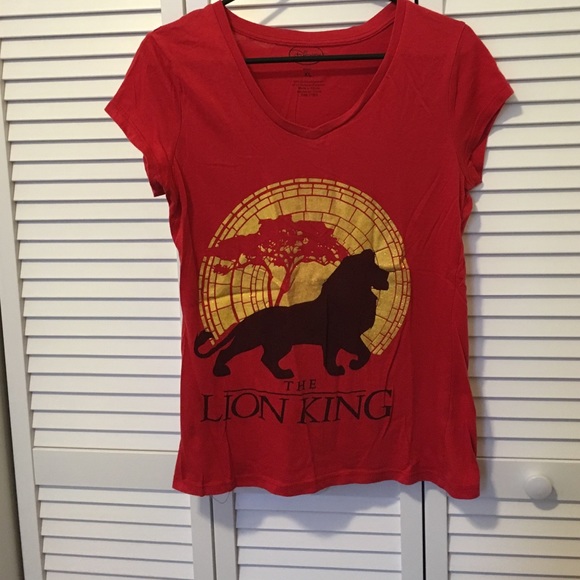 Disney Tops - The Lion King V-Neck