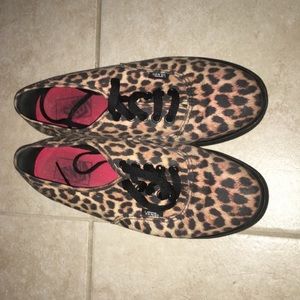 CHEETAH PRINT VANS!!!