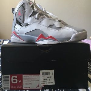 VNDS Jordan True Flight BG Infrared (Worn once!!!)