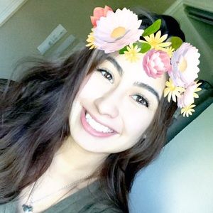 Meet your Posher, Yasmine