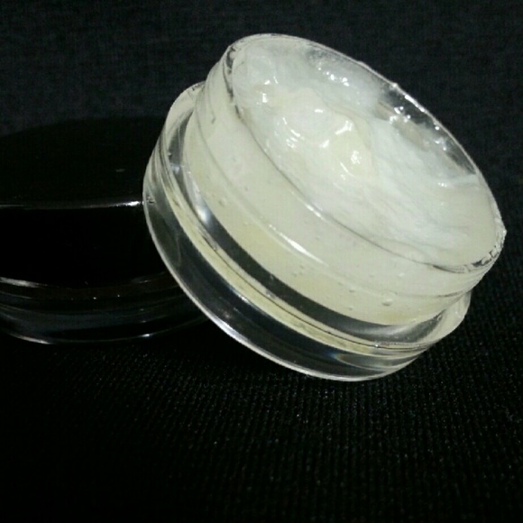 Coconut lip scrub and lip gloss