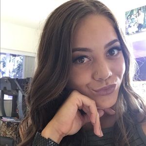 Meet your Posher, Cydney